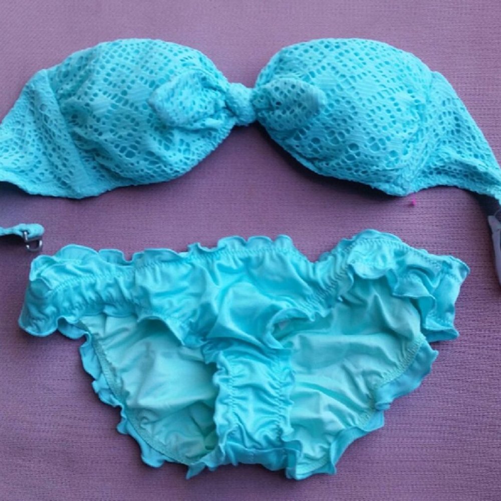 New Victoria's Secret bikini set top & bottoms